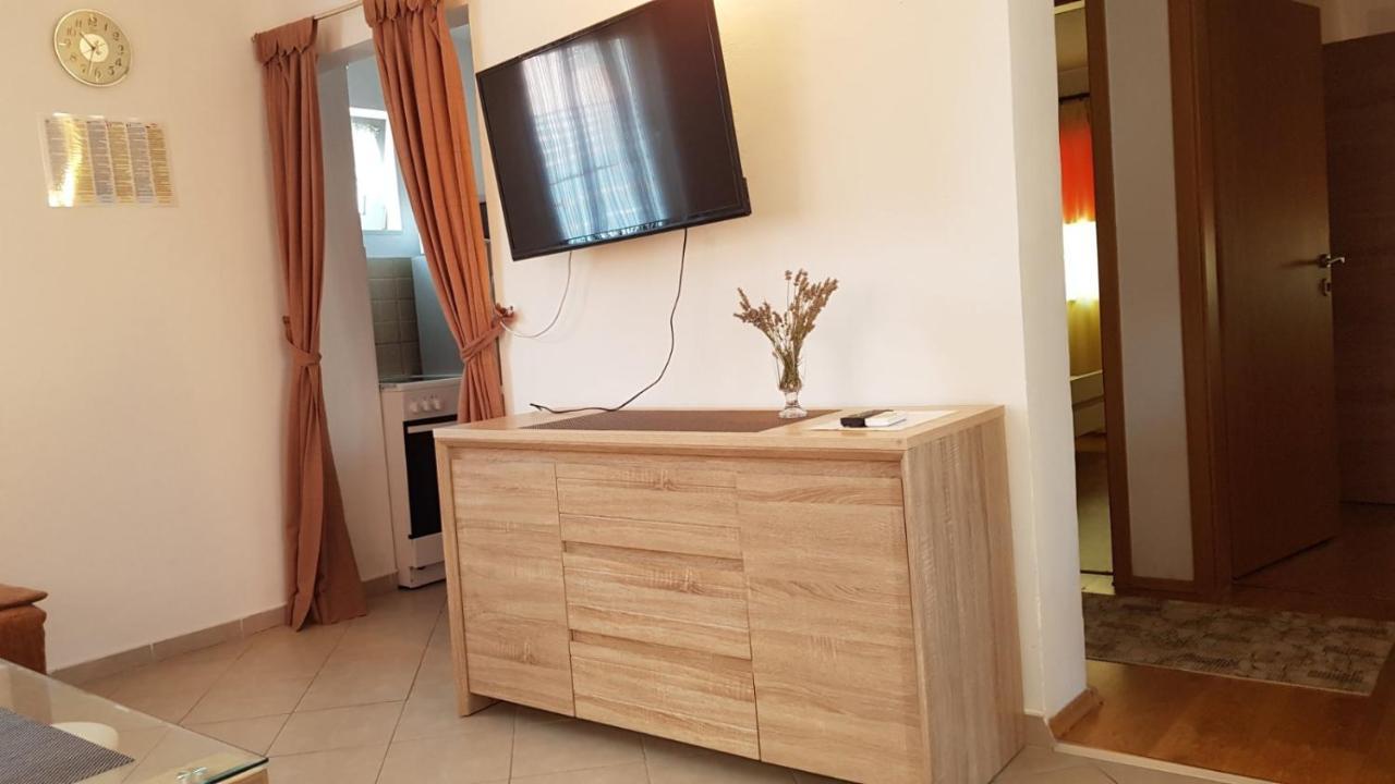 Apartment Zorica Vodice Exterior photo